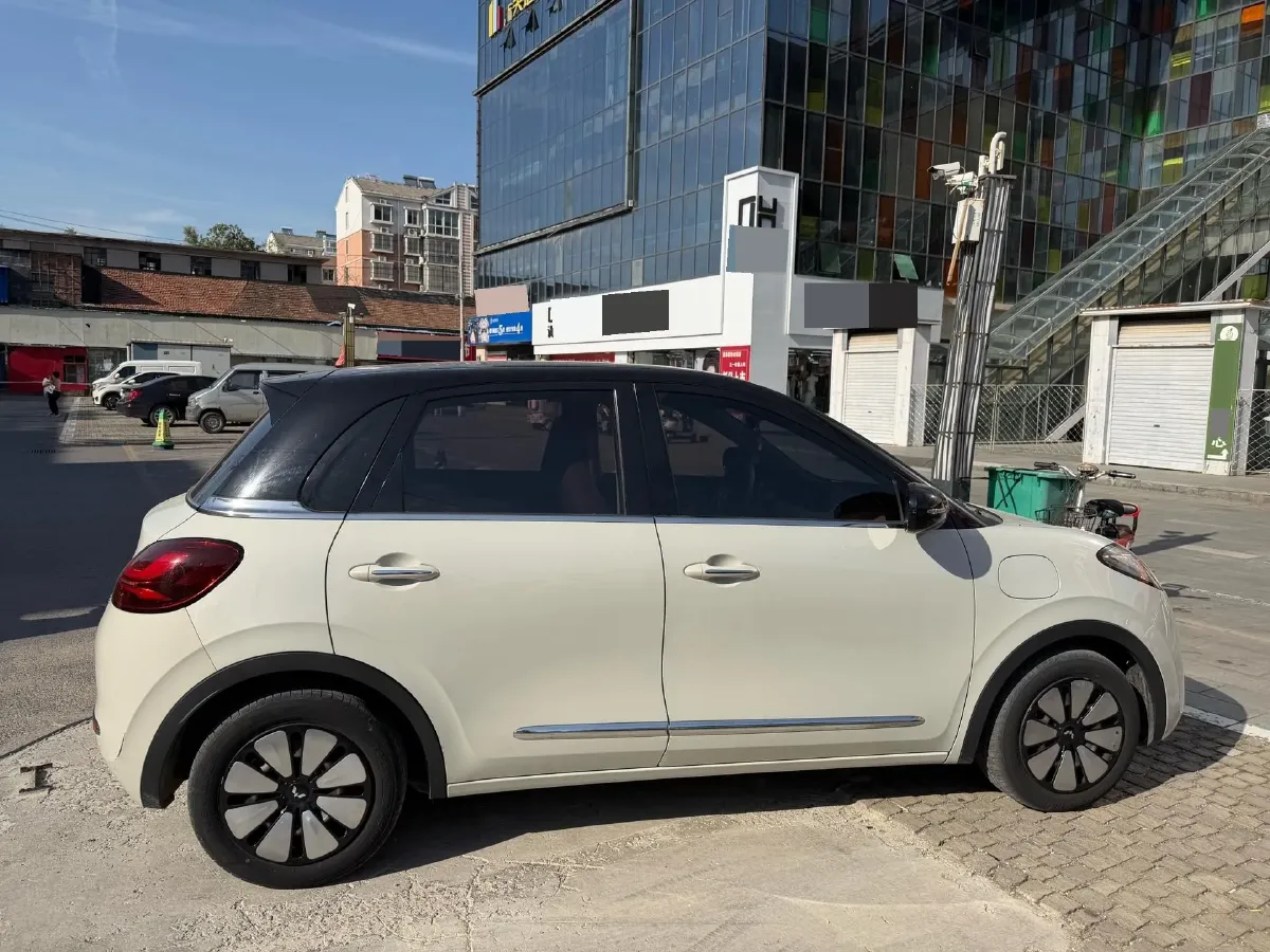 2023 WuLing BinGuo BEV 31.9KWH,autocango,china used car exporter,china ev exporter,chinese used car exporter,chinese used ev exporter