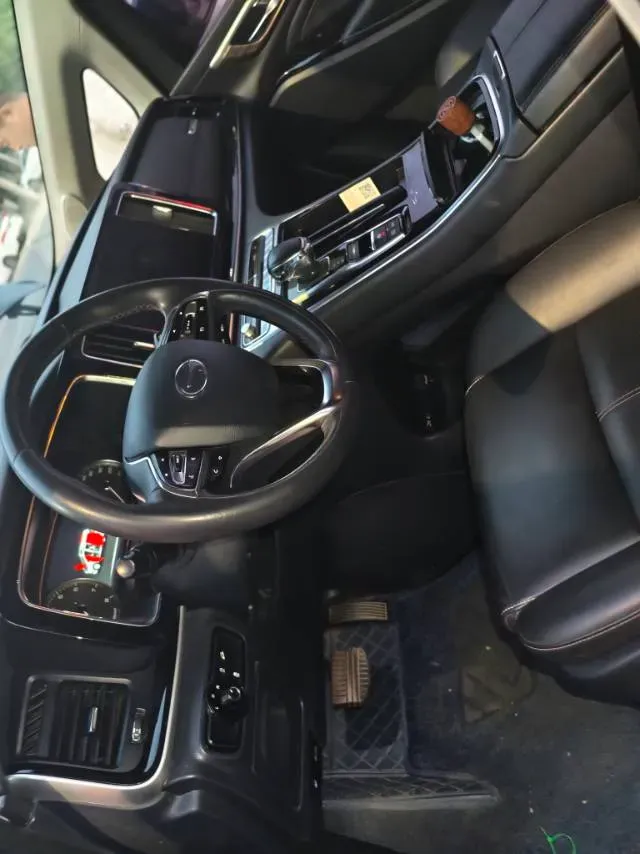 2021 GAC Trumpchi M8 2.0T 252HP L4 8AT,autocango,china used car exporter,china ev exporter,chinese used car exporter,chinese used ev exporter