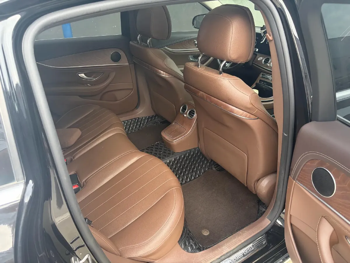 2022 Mercedes-Benz E Class 2.0T 258HP L4 9AT,autocango,china used car exporter,china ev exporter,chinese used car exporter,chinese used ev exporter