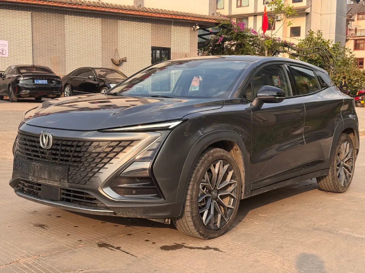 2022 ChangAn UNI-T 1.5T 188HP L4 7DCT,autocango,china used car exporter,china ev exporter,chinese used car exporter,chinese used ev exporter