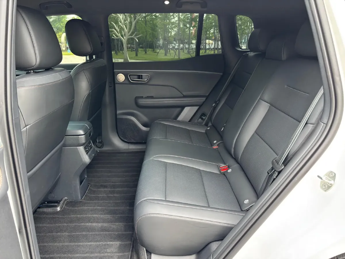 2025 Toyota BZ3X BEV 58.37KWH,autocango,china used car exporter,china ev exporter,chinese used car exporter,chinese used ev exporter