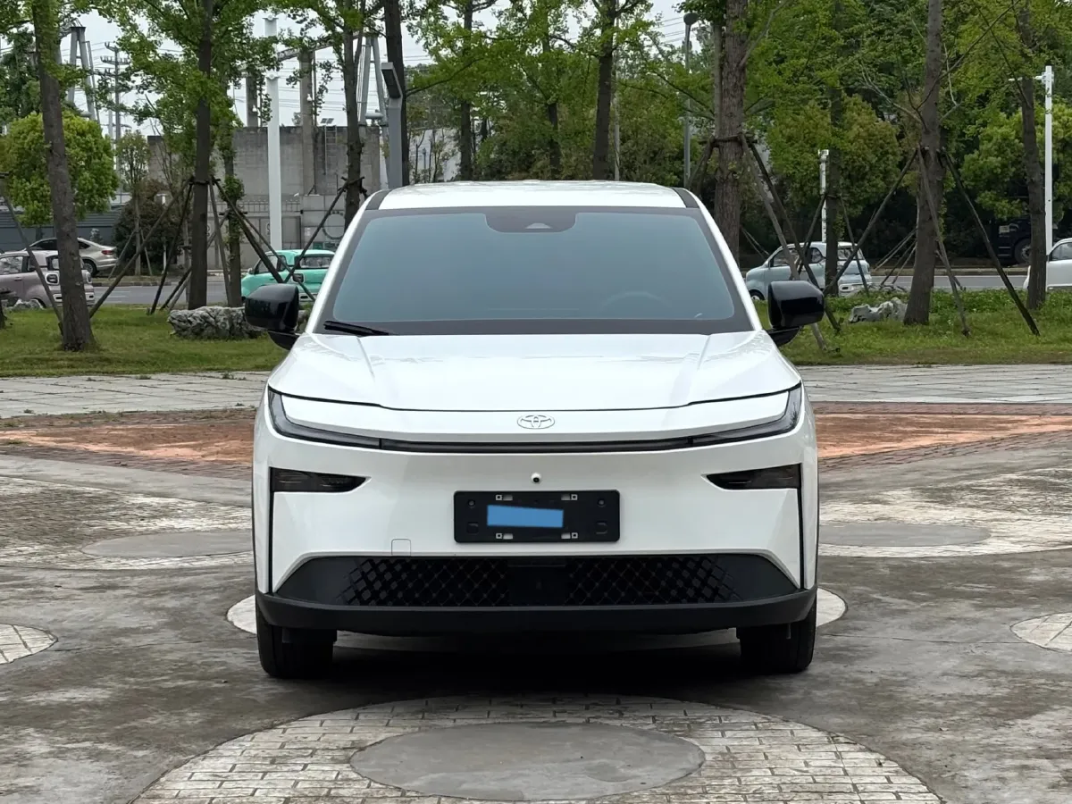 2025 Toyota BZ3X BEV 58.37KWH,autocango,china used car exporter,china ev exporter,chinese used car exporter,chinese used ev exporter