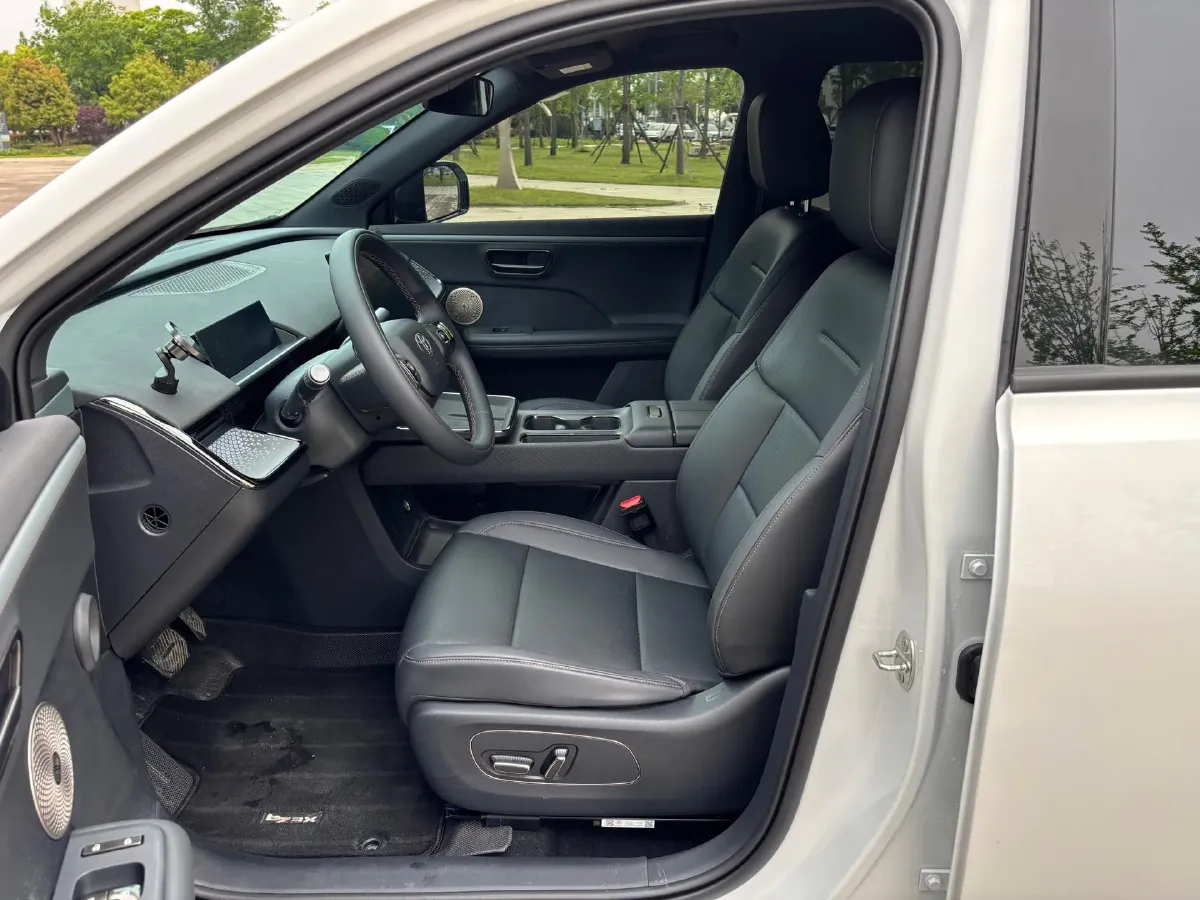 2025 Toyota BZ3X BEV 58.37KWH,autocango,china used car exporter,china ev exporter,chinese used car exporter,chinese used ev exporter