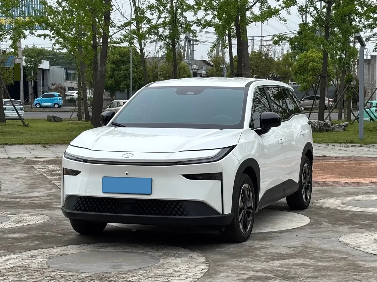 2025 Toyota BZ3X BEV 58.37KWH,autocango,china used car exporter,china ev exporter,chinese used car exporter,chinese used ev exporter