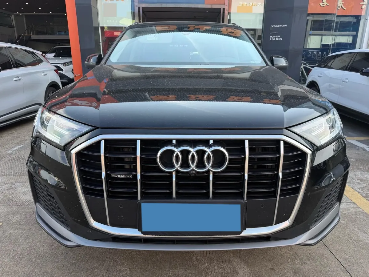2023 Audi Q7 2.0T 265HP L4 8AT,autocango,china used car exporter,china ev exporter,chinese used car exporter,chinese used ev exporter