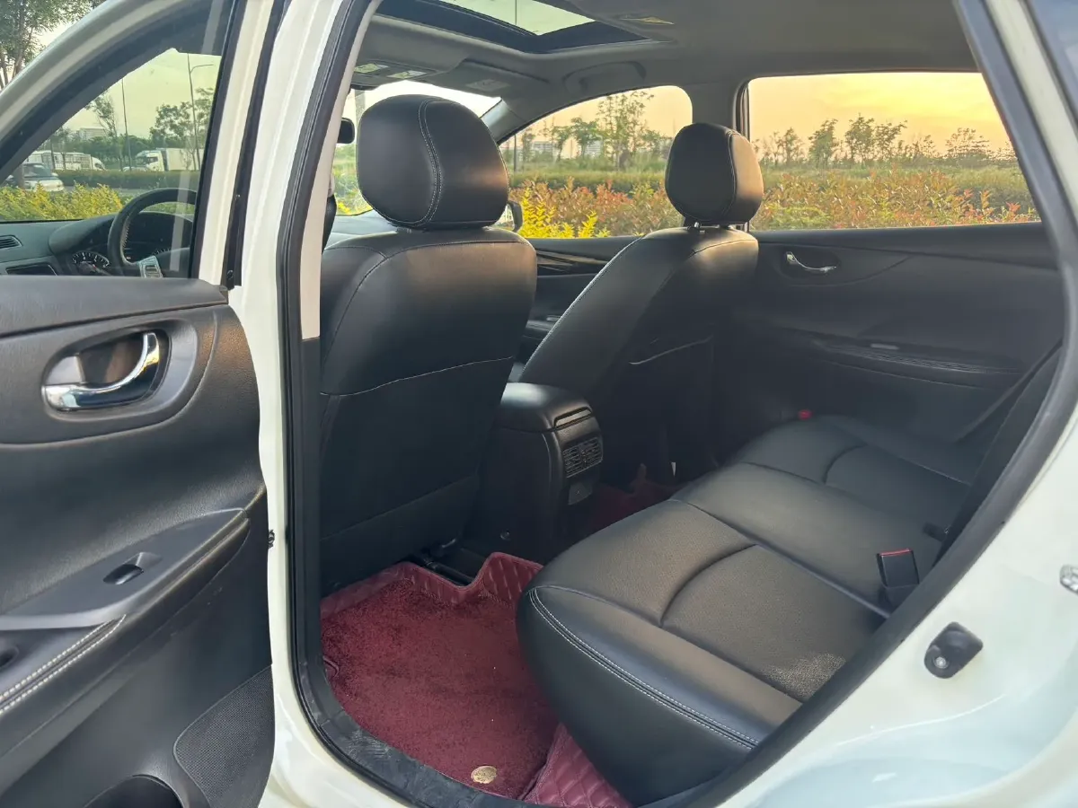 2021 Nissan Tiida 1.6L 122HP L4 CVT,autocango,china used car exporter,china ev exporter,chinese used car exporter,chinese used ev exporter