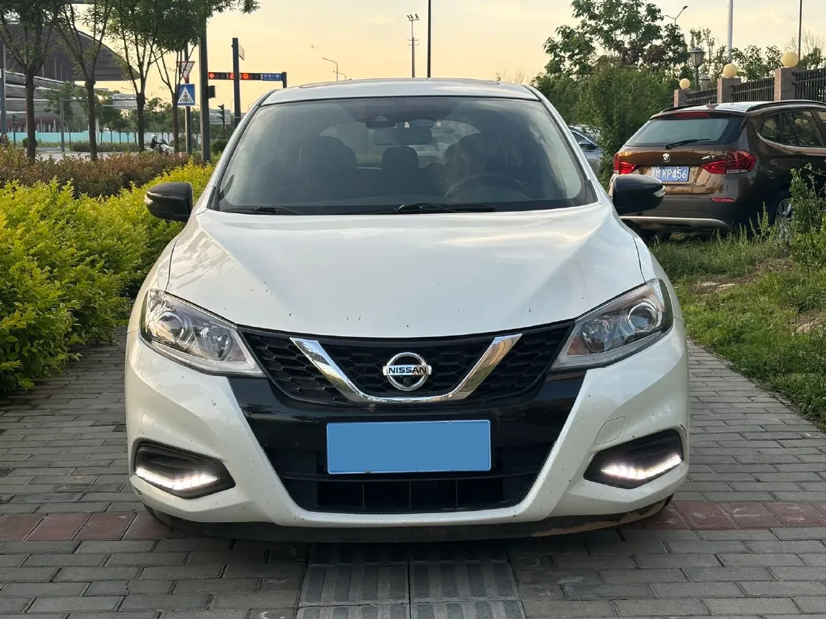 2021 Nissan Tiida 1.6L 122HP L4 CVT,autocango,china used car exporter,china ev exporter,chinese used car exporter,chinese used ev exporter