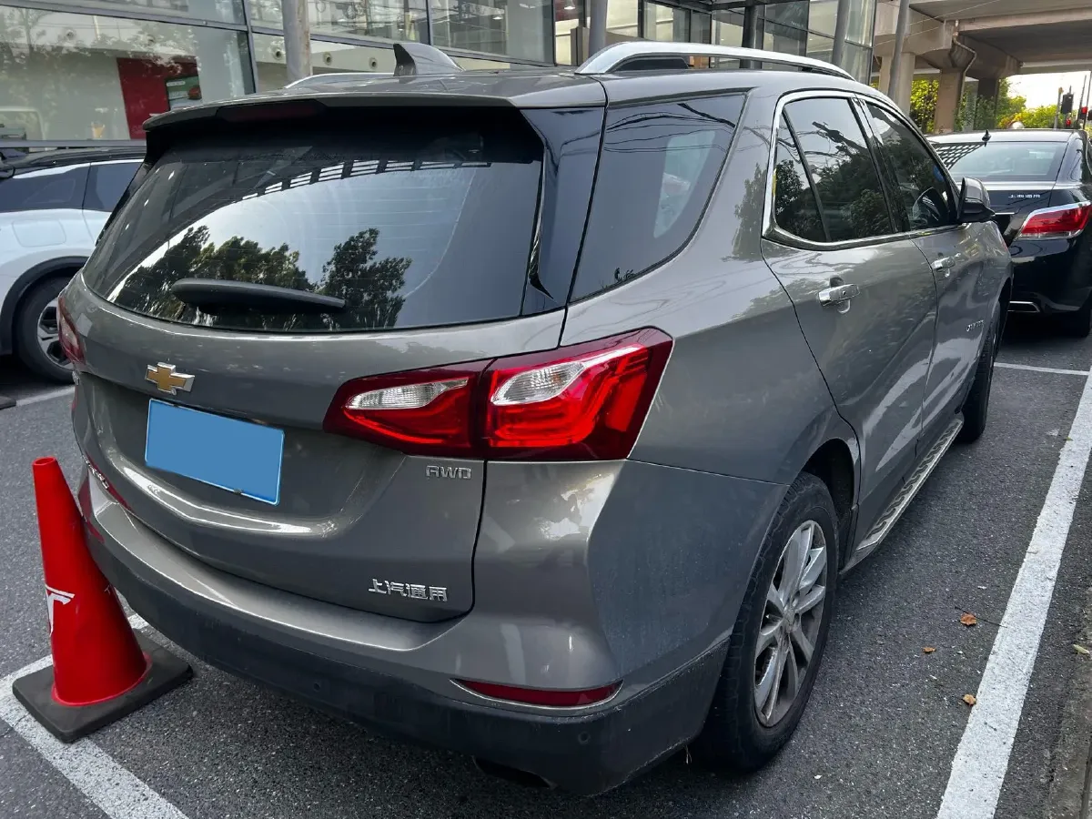 2018 Chevrolet Equinox 2.0T 260HP L4 9AT,autocango,china used car exporter,china ev exporter,chinese used car exporter,chinese used ev exporter