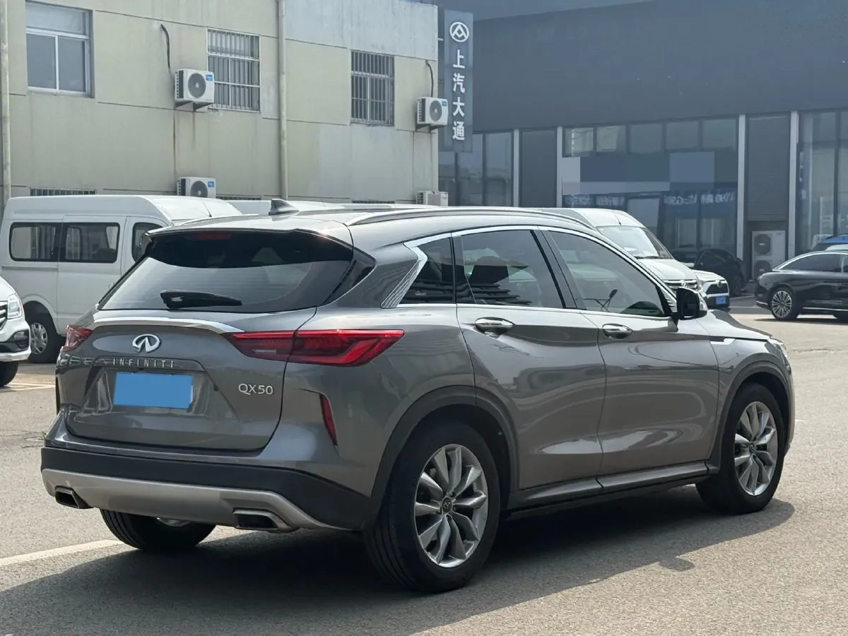 2020 Infiniti QX50 2.0T 245HP L4 CVT,autocango,china used car exporter,china ev exporter,chinese used car exporter,chinese used ev exporter