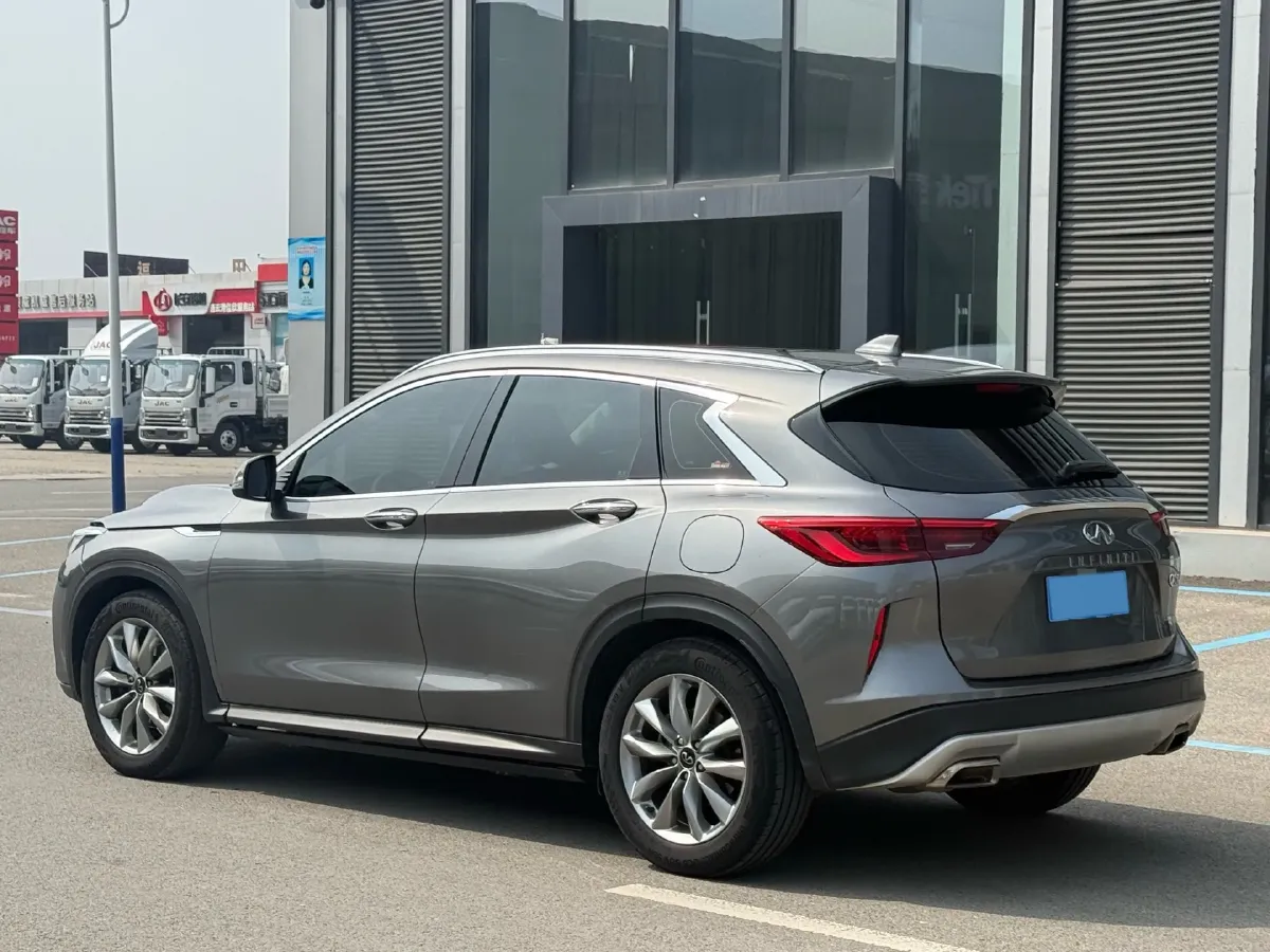2020 Infiniti QX50 2.0T 245HP L4 CVT,autocango,china used car exporter,china ev exporter,chinese used car exporter,chinese used ev exporter