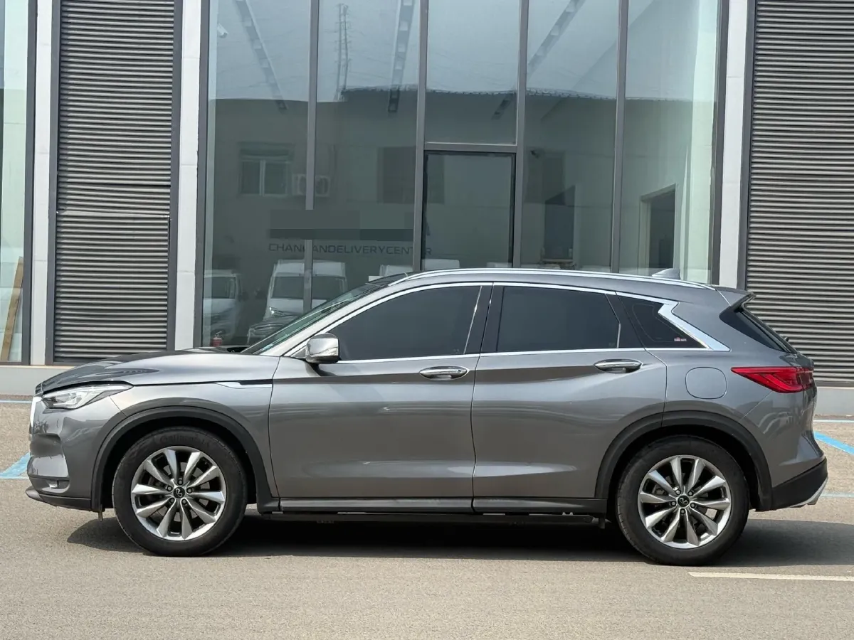 2020 Infiniti QX50 2.0T 245HP L4 CVT,autocango,china used car exporter,china ev exporter,chinese used car exporter,chinese used ev exporter