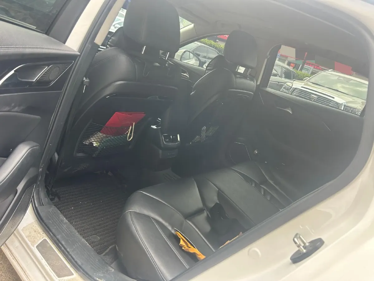 2020 HongQi H5 1.5T 169HP L4 7DCT,autocango,china used car exporter,china ev exporter,chinese used car exporter,chinese used ev exporter