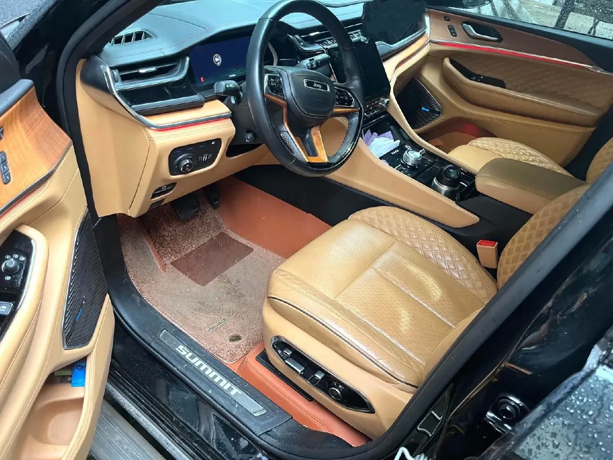 2023 Jeep Grand Cherokee 4XE 2.0T 272HP L4 8AT PHEV 17.107KWH,autocango,china used car exporter,china ev exporter,chinese used car exporter,chinese used ev exporter