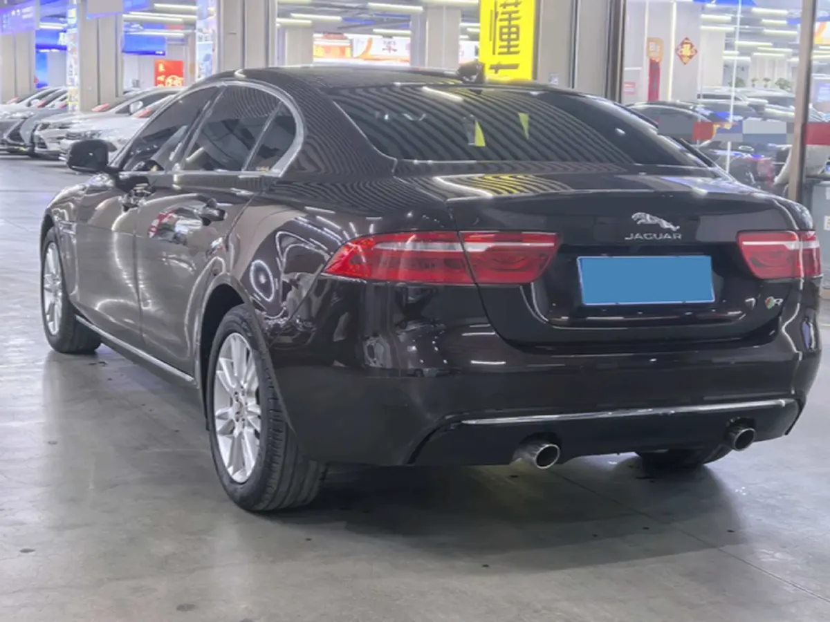 2019 Jeep Cherokee 2.0T 265HP L4 9AT,autocango,china used car exporter,china ev exporter,chinese used car exporter,chinese used ev exporter