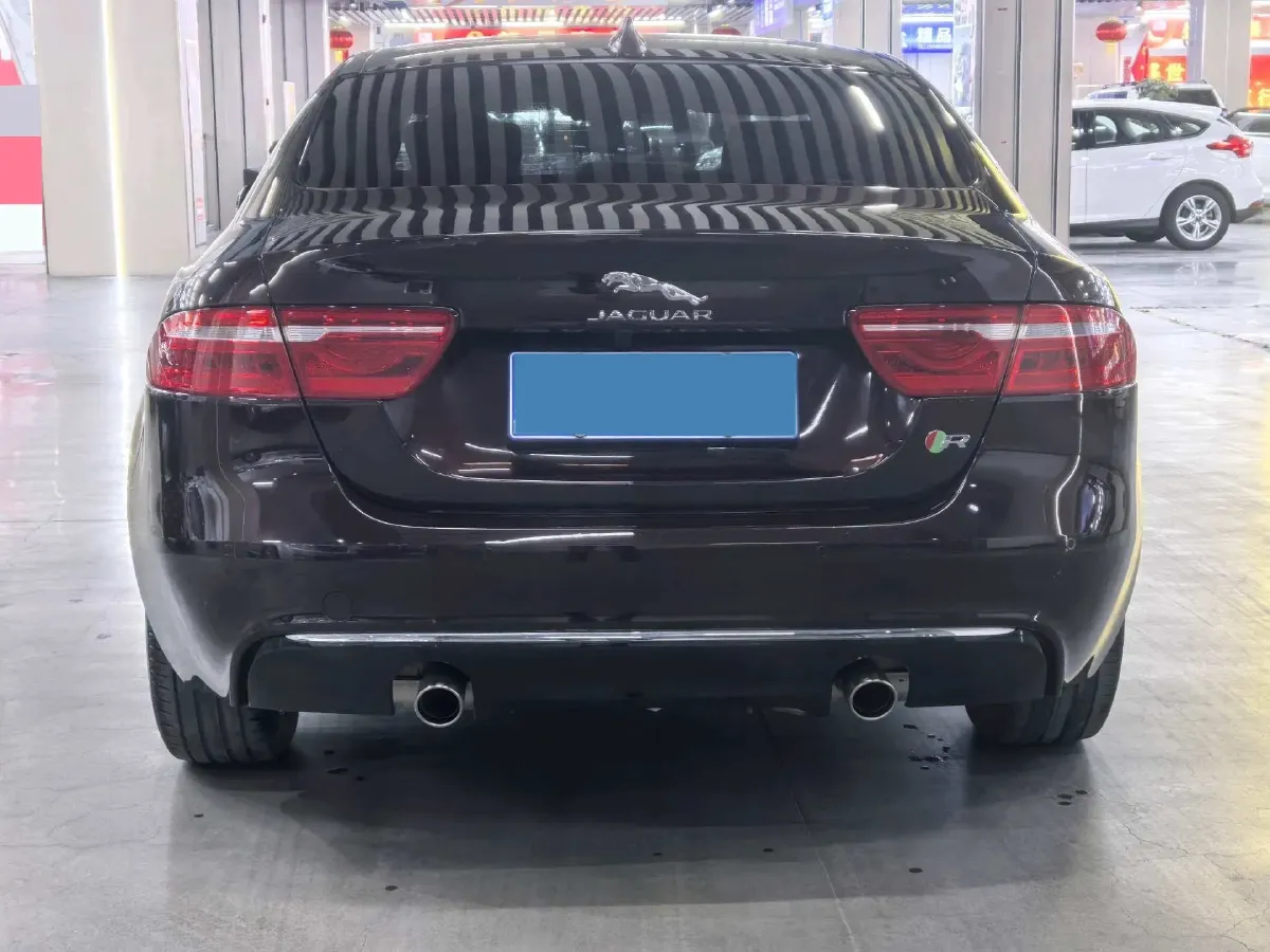 2019 Jeep Cherokee 2.0T 265HP L4 9AT,autocango,china used car exporter,china ev exporter,chinese used car exporter,chinese used ev exporter