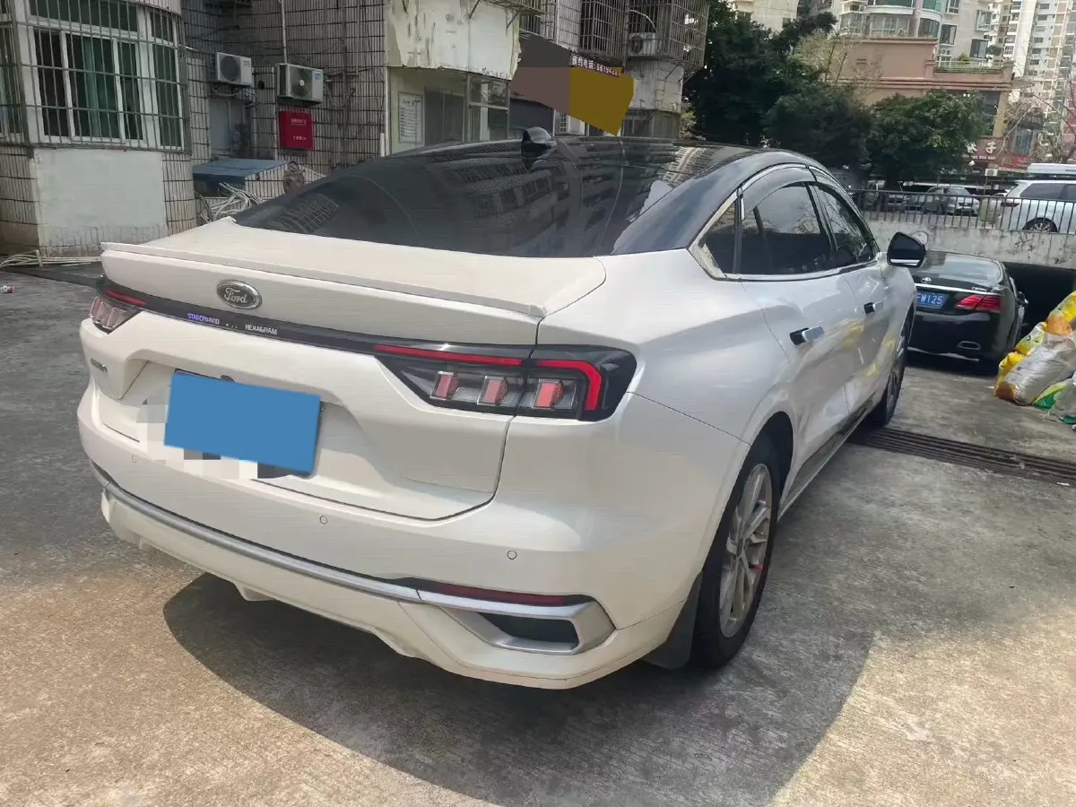 2022 Ford Mondeo 2.0T 238HP L4 8AT,autocango,china used car exporter,china ev exporter,chinese used car exporter,chinese used ev exporter