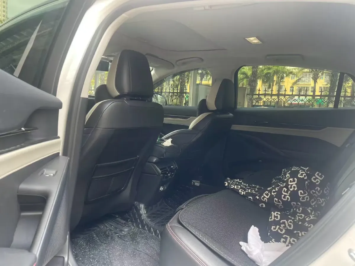 2022 Ford Mondeo 2.0T 238HP L4 8AT,autocango,china used car exporter,china ev exporter,chinese used car exporter,chinese used ev exporter