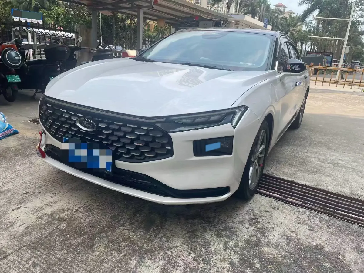 2022 Ford Mondeo 2.0T 238HP L4 8AT,autocango,china used car exporter,china ev exporter,chinese used car exporter,chinese used ev exporter