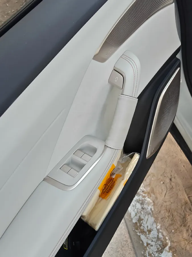 2024 IM L6 BEV 75KWH,autocango,china used car exporter,china ev exporter,chinese used car exporter,chinese used ev exporter