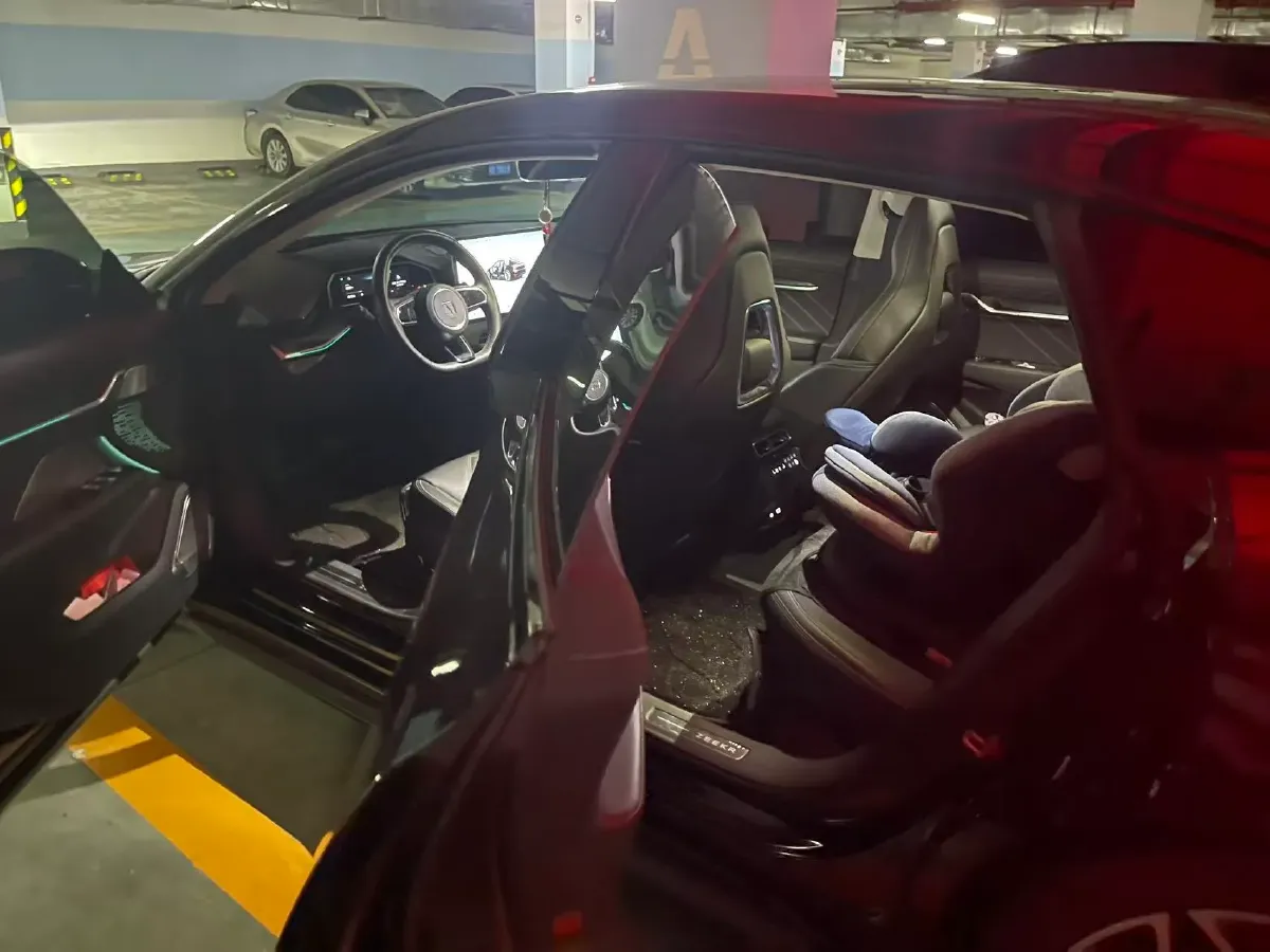 2022 Zeekr 001 BEV 100KWH,autocango,china used car exporter,china ev exporter,chinese used car exporter,chinese used ev exporter