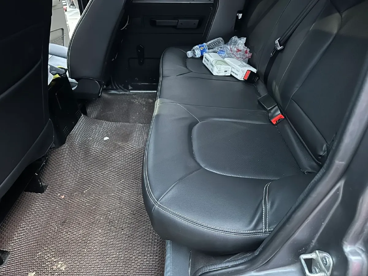 2023 BAW 212 2.4T 211HP L4 6MT,autocango,china used car exporter,china ev exporter,chinese used car exporter,chinese used ev exporter