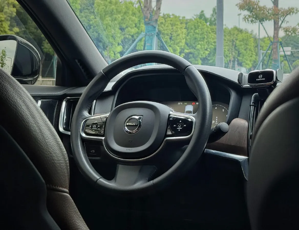 2021 Volvo S90 2.0T 250HP L4 8AT,autocango,china used car exporter,china ev exporter,chinese used car exporter,chinese used ev exporter