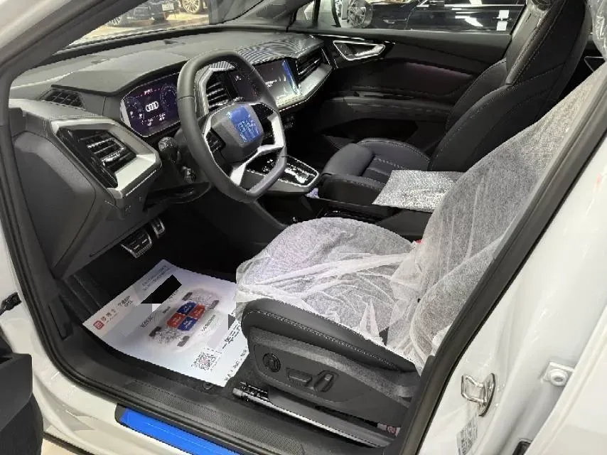 2024 Audi Q4 e-tron BEV 84.8KWH,autocango,china used car exporter,china ev exporter,chinese used car exporter,chinese used ev exporter