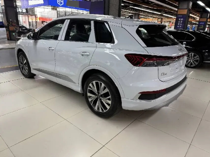 2024 Audi Q4 e-tron BEV 84.8KWH,autocango,china used car exporter,china ev exporter,chinese used car exporter,chinese used ev exporter