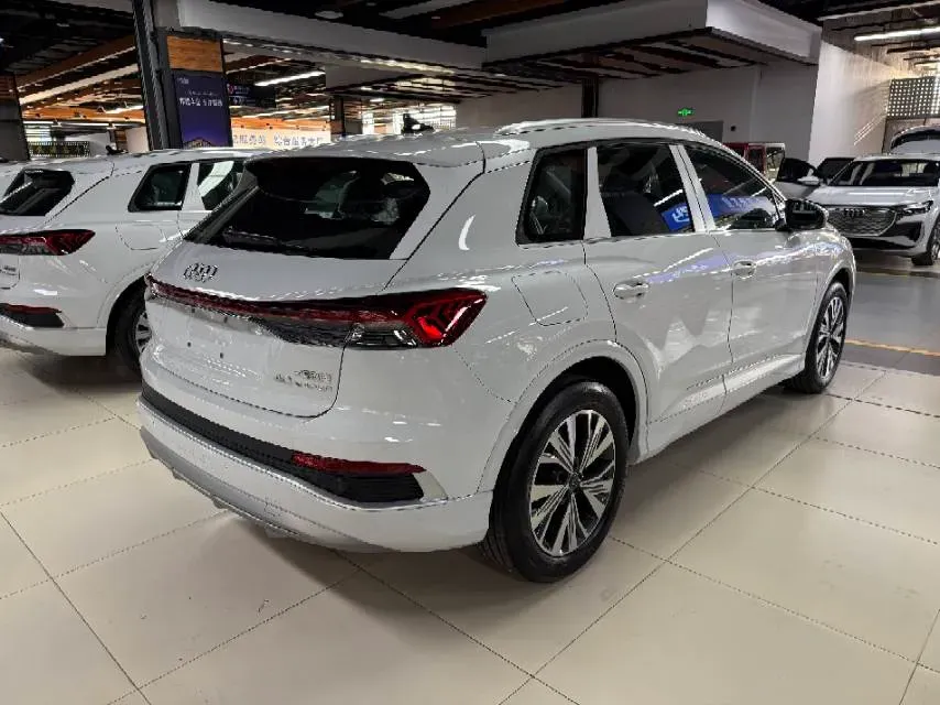 2024 Audi Q4 e-tron BEV 84.8KWH,autocango,china used car exporter,china ev exporter,chinese used car exporter,chinese used ev exporter