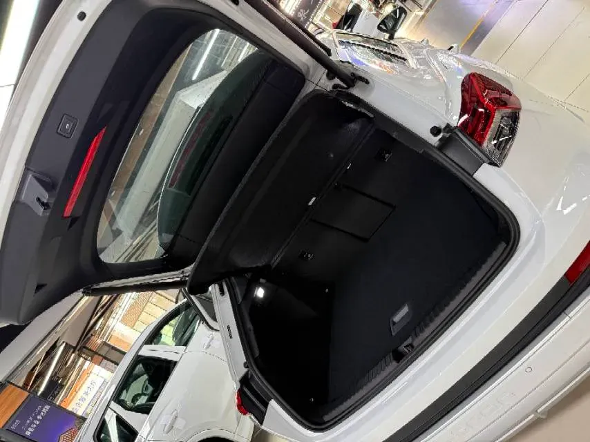2024 Audi Q4 e-tron BEV 84.8KWH,autocango,china used car exporter,china ev exporter,chinese used car exporter,chinese used ev exporter