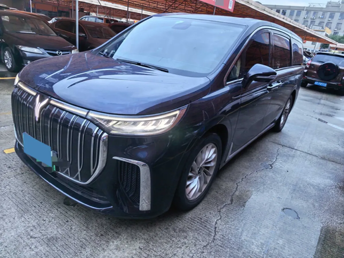 2024 Voyah Dream 1.5T 150HP L4 PHEV 43KWH,autocango,china used car exporter,china ev exporter,chinese used car exporter,chinese used ev exporter