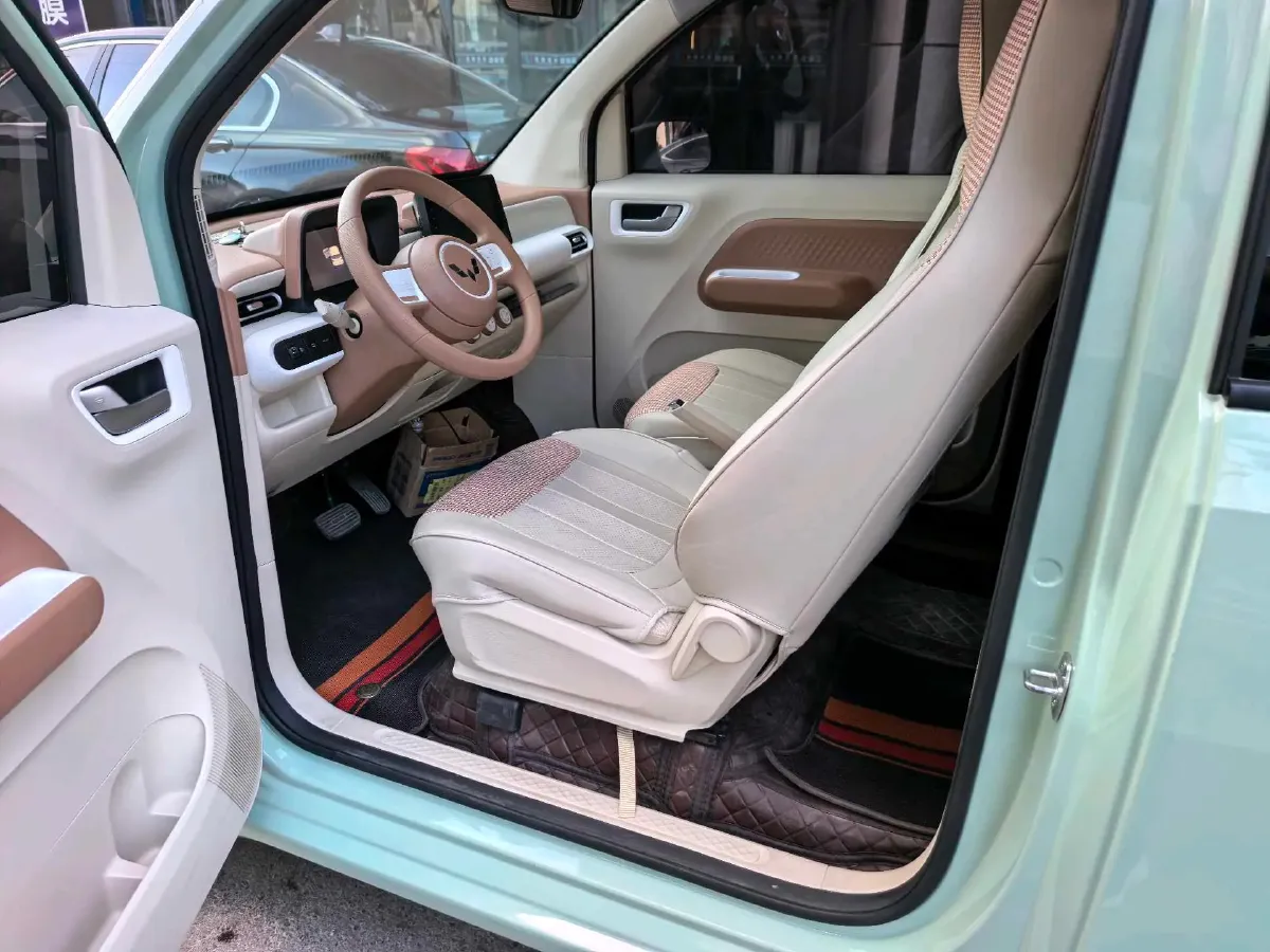 2024 WuLing HongGuang MINI EV BEV 17.3KWH,autocango,china used car exporter,china ev exporter,chinese used car exporter,chinese used ev exporter