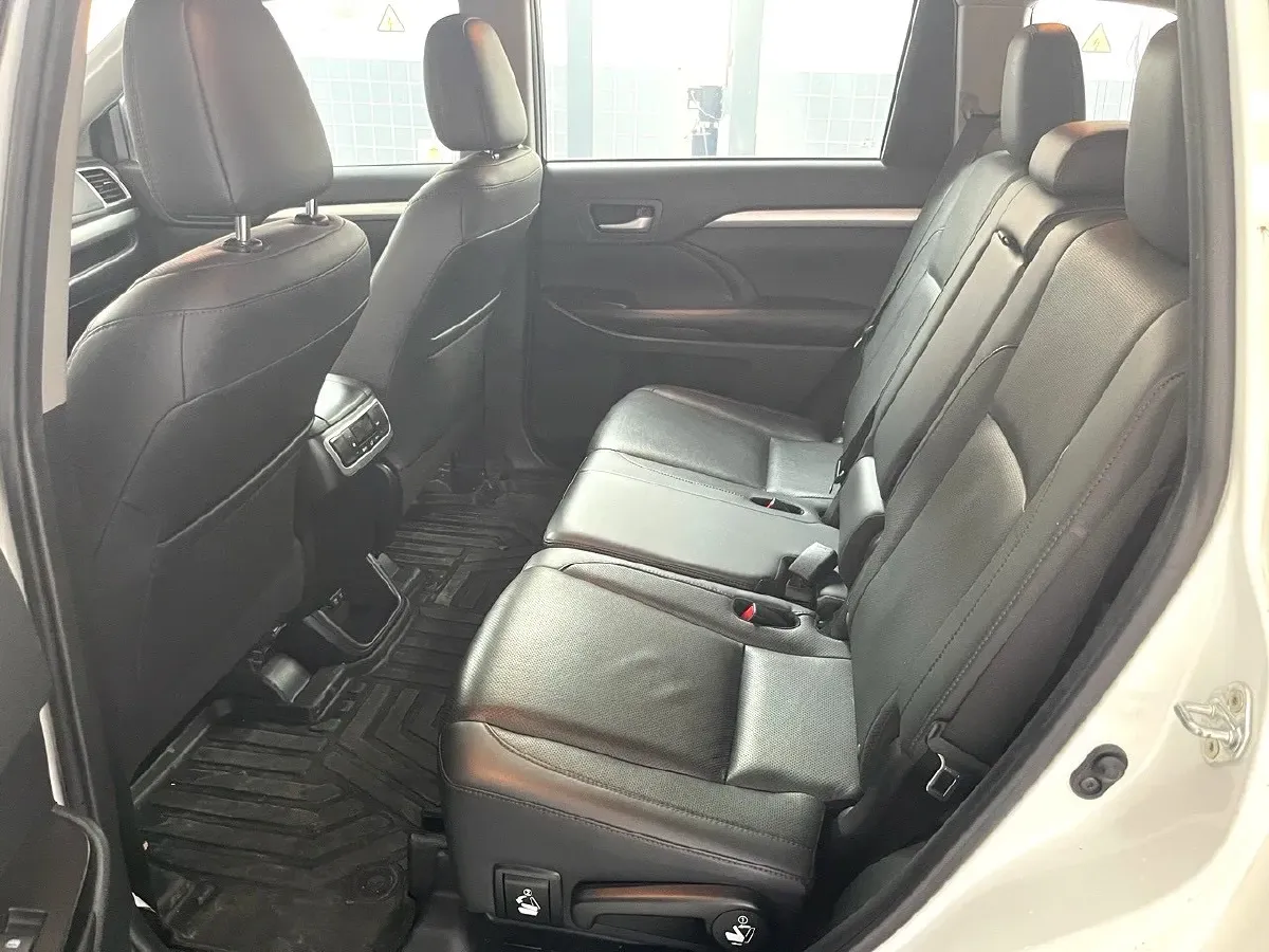 2019 Lincoln MKC 2.0T 203HP L4 6AT,autocango,china used car exporter,china ev exporter,chinese used car exporter,chinese used ev exporter