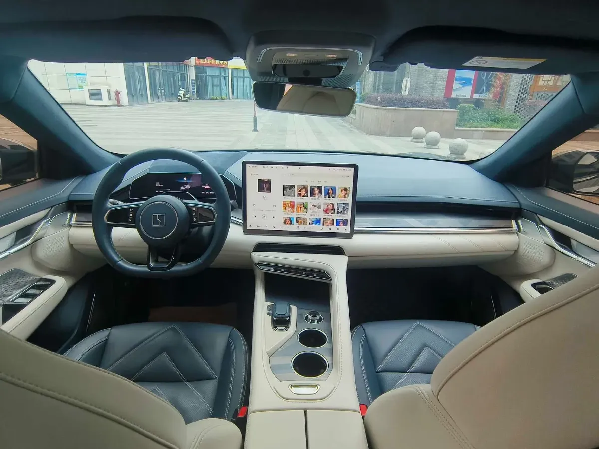 2022 Zeekr 001 BEV 86KWH,autocango,china used car exporter,china ev exporter,chinese used car exporter,chinese used ev exporter
