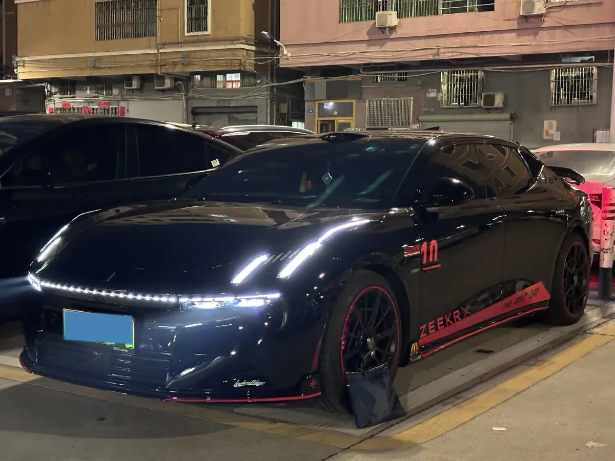 2025 LYNK&CO 10 EM-P 1.5T 163HP L4 3DHT PHEV,autocango,china used car exporter,china ev exporter,chinese used car exporter,chinese used ev exporter
