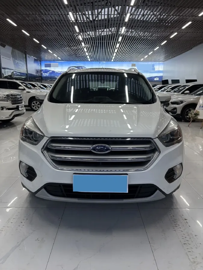 2018 Nissan Terra 2.5L 184HP L4 7AT,autocango,china used car exporter,china ev exporter,chinese used car exporter,chinese used ev exporter