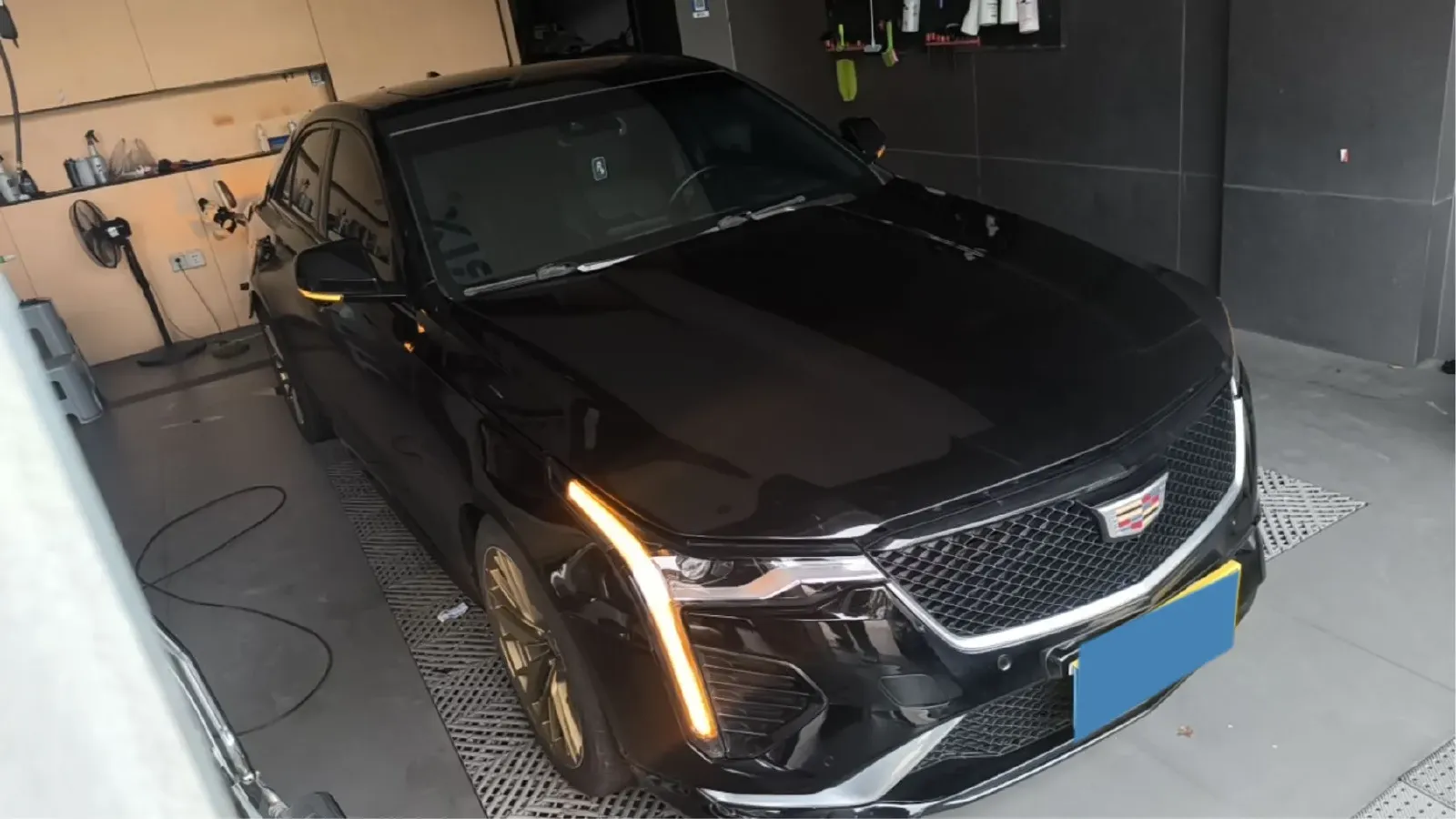 2021 Cadillac CT4 2.0T 237HP L4 8AT,autocango,china used car exporter,china ev exporter,chinese used car exporter,chinese used ev exporter