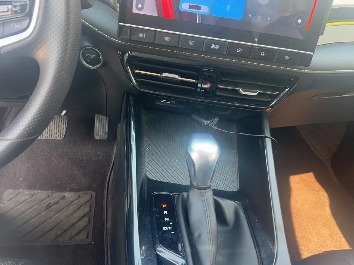 2021 Roewe i5 1.5L 120HP L4 CVT,autocango,china used car exporter,china ev exporter,chinese used car exporter,chinese used ev exporter
