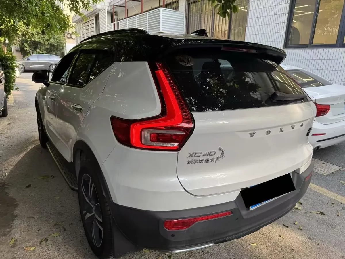2020 Volvo XC40 2.0T 190HP L4 8AT,autocango,china used car exporter,china ev exporter,chinese used car exporter,chinese used ev exporter