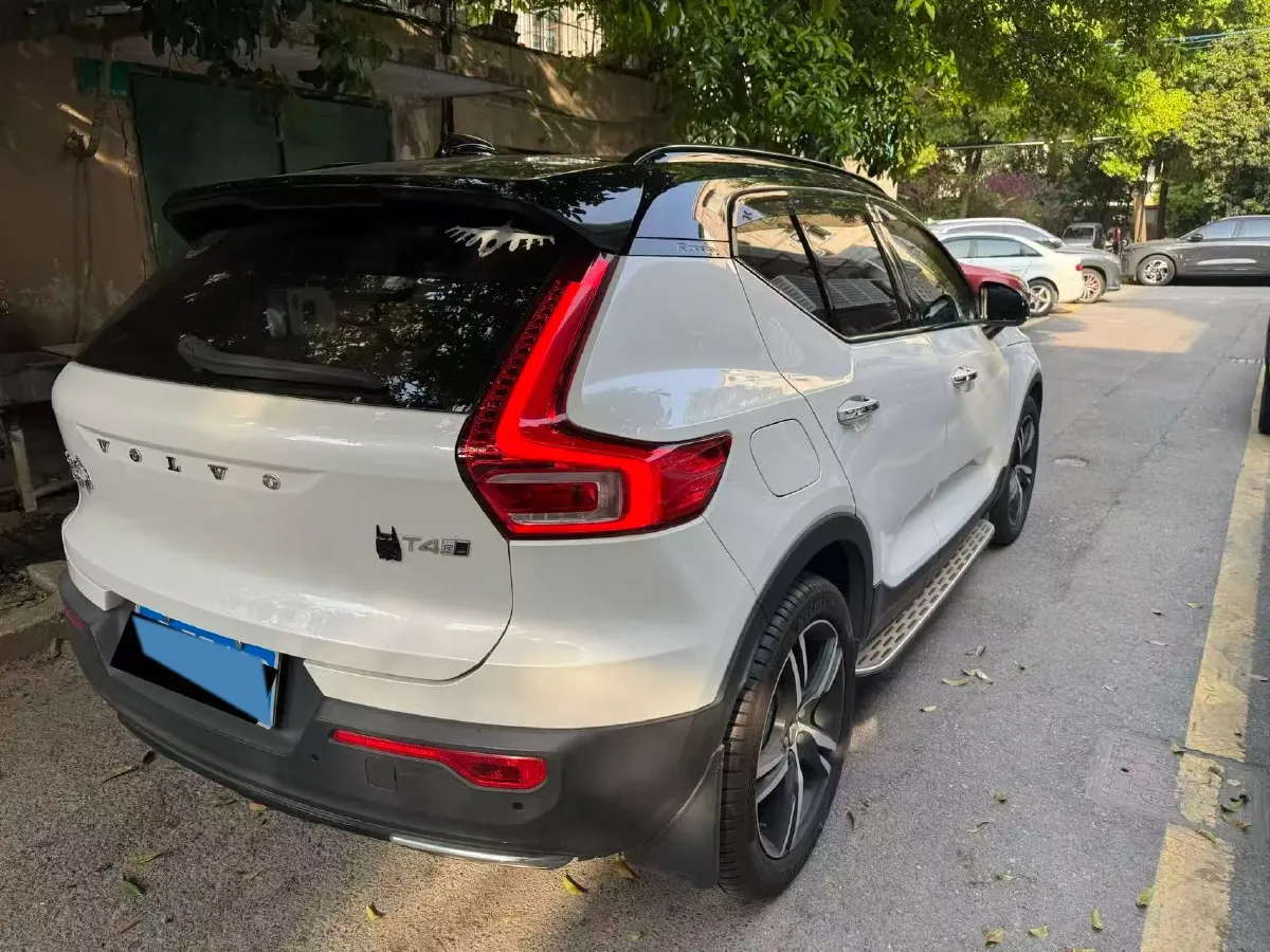 2020 Volvo XC40 2.0T 190HP L4 8AT,autocango,china used car exporter,china ev exporter,chinese used car exporter,chinese used ev exporter