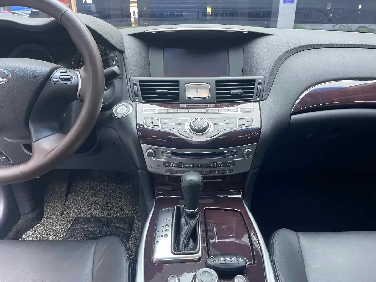 2019 Alfa Romeo Giulia 2.0T 280HP L4 8AT,autocango,china used car exporter,china ev exporter,chinese used car exporter,chinese used ev exporter