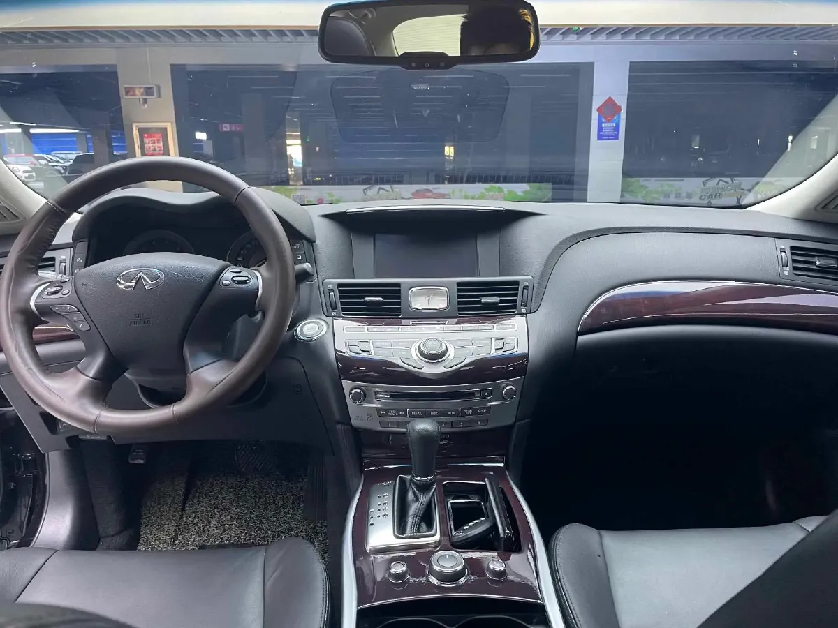 2019 Alfa Romeo Giulia 2.0T 280HP L4 8AT,autocango,china used car exporter,china ev exporter,chinese used car exporter,chinese used ev exporter