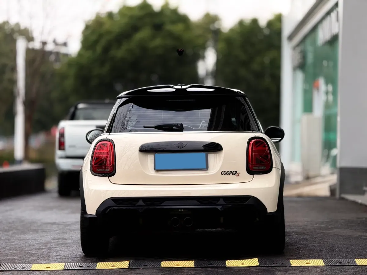 2022 MINI MINI 2.0T 192HP L4 7DCT,autocango,china used car exporter,china ev exporter,chinese used car exporter,chinese used ev exporter
