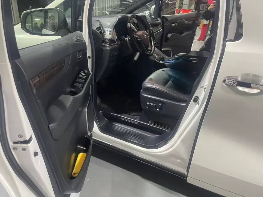 2021 Toyota Vellfire 2.5L 117HP L4 E-CVT Hybrid,autocango,china used car exporter,china ev exporter,chinese used car exporter,chinese used ev exporter