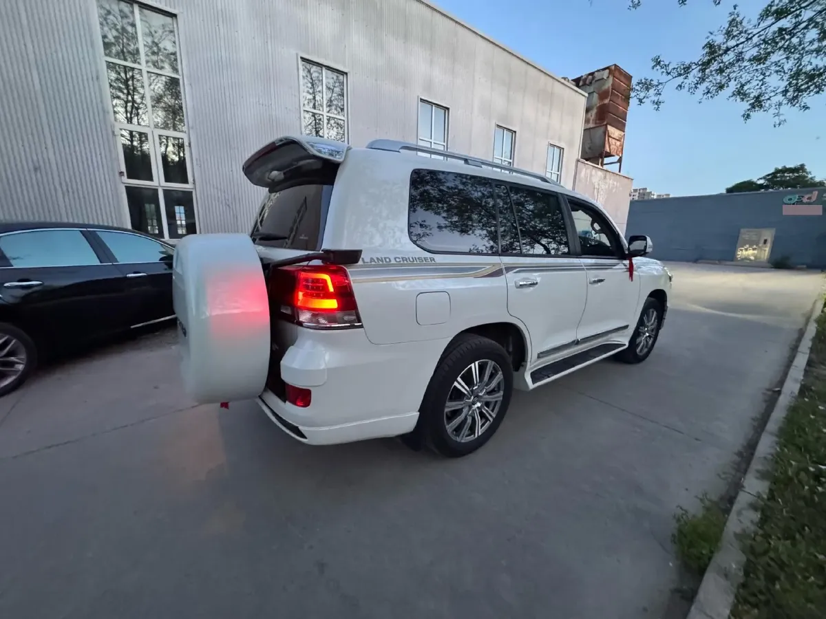 2019 Chevrolet Trax 1.0T 125HP L3 6AT,autocango,china used car exporter,china ev exporter,chinese used car exporter,chinese used ev exporter