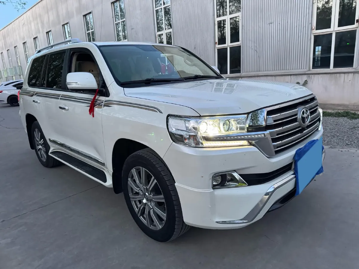 2019 Chevrolet Trax 1.0T 125HP L3 6AT,autocango,china used car exporter,china ev exporter,chinese used car exporter,chinese used ev exporter
