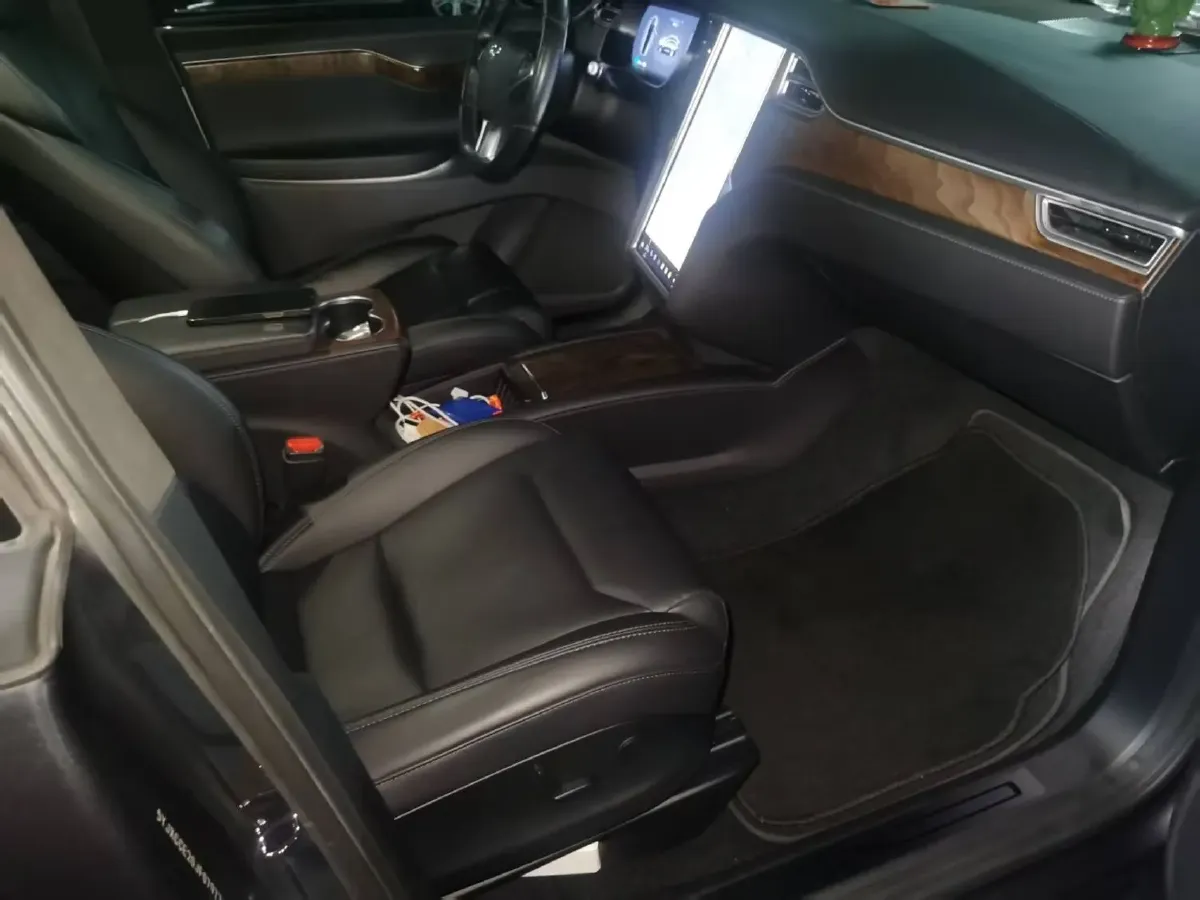 2017 Tesla Model X BEV 100KWH,autocango,china used car exporter,china ev exporter,chinese used car exporter,chinese used ev exporter