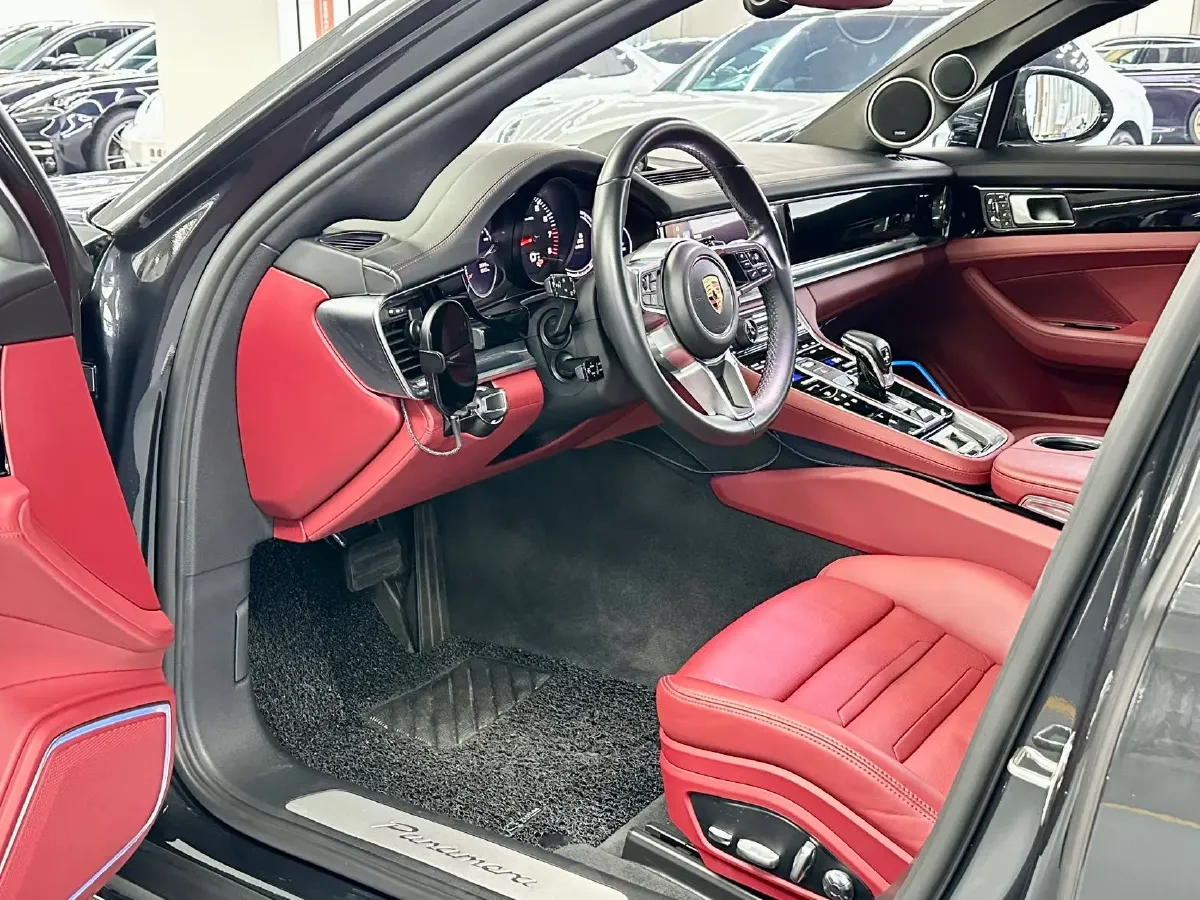 2019 Porsche Panamera 2.9T 330HP V6 8DCT,autocango,china used car exporter,china ev exporter,chinese used car exporter,chinese used ev exporter