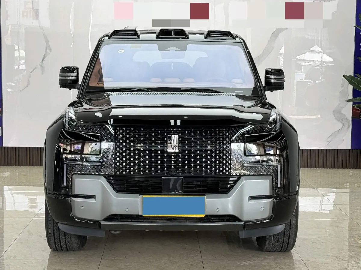 2023 YangWang U8 2.0T 272HP L4 REEV 49.05KWH,autocango,china used car exporter,china ev exporter,chinese used car exporter,chinese used ev exporter