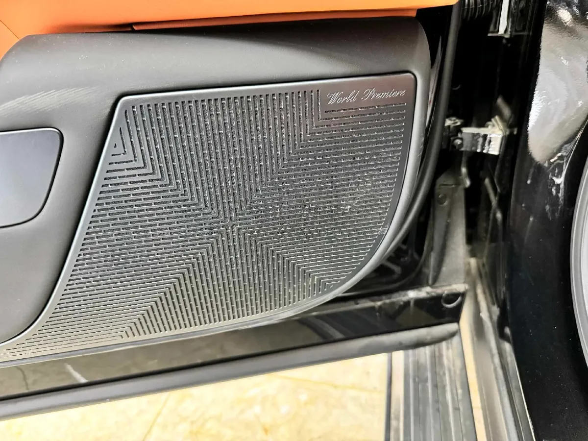 2023 YangWang U8 2.0T 272HP L4 REEV 49.05KWH,autocango,china used car exporter,china ev exporter,chinese used car exporter,chinese used ev exporter